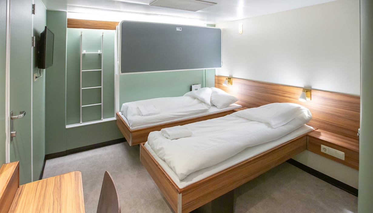 Innvendig 3-sengs kahyt