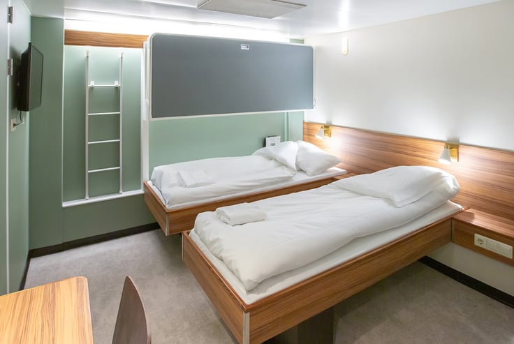 Innvendig 3-sengs kahyt